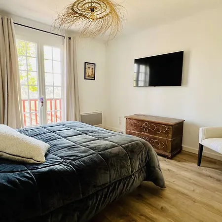 Grande Maison Basque 14 Pers, Piscine, Salle De Jeux, Internet, Borne Recharge - Fr-1-495-132 Villa *